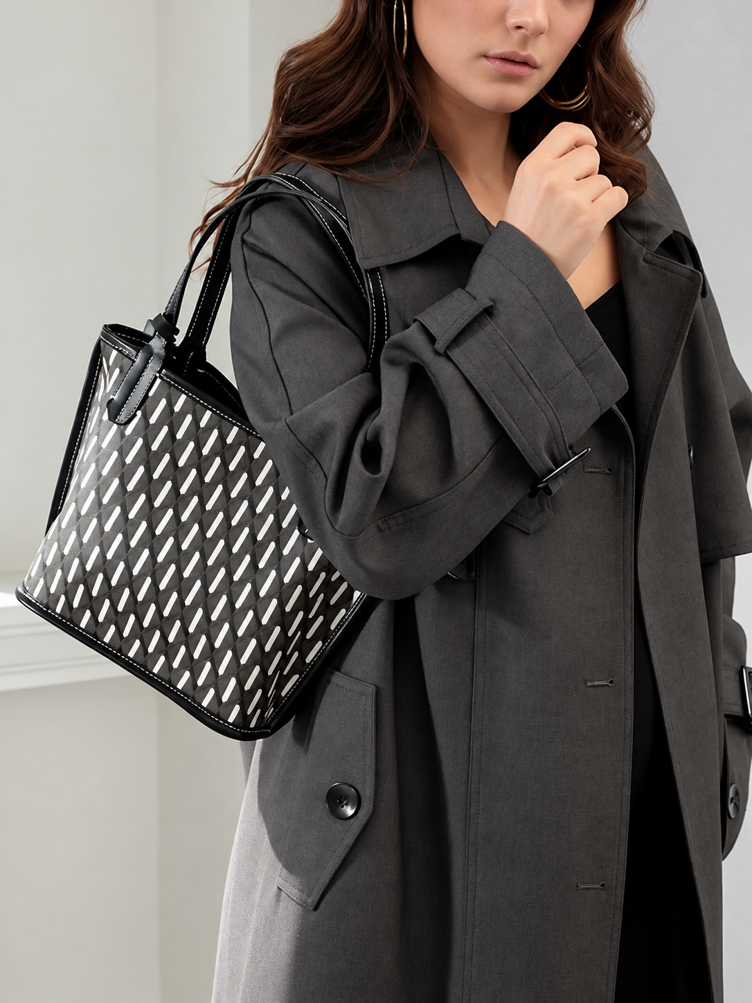 Geometric Handbag with Detachable Purse