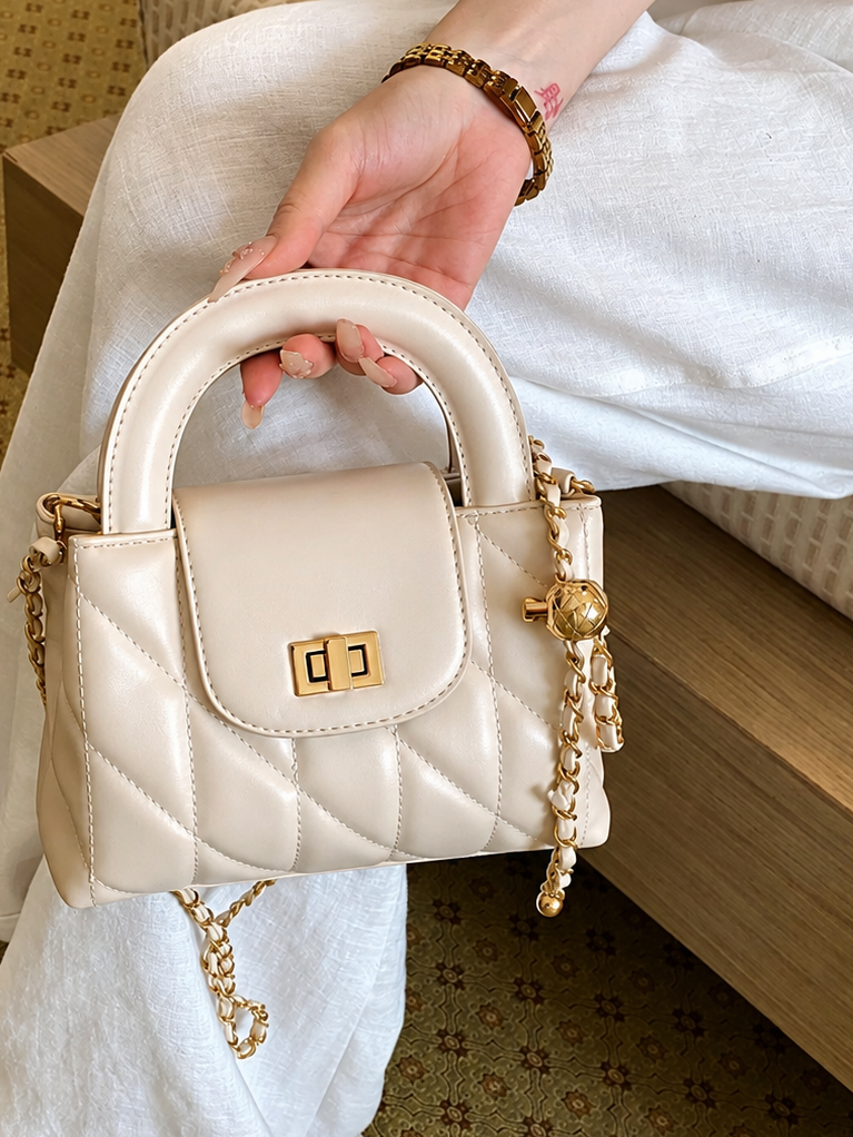 Quilted Chain Strap Crossbody Bag