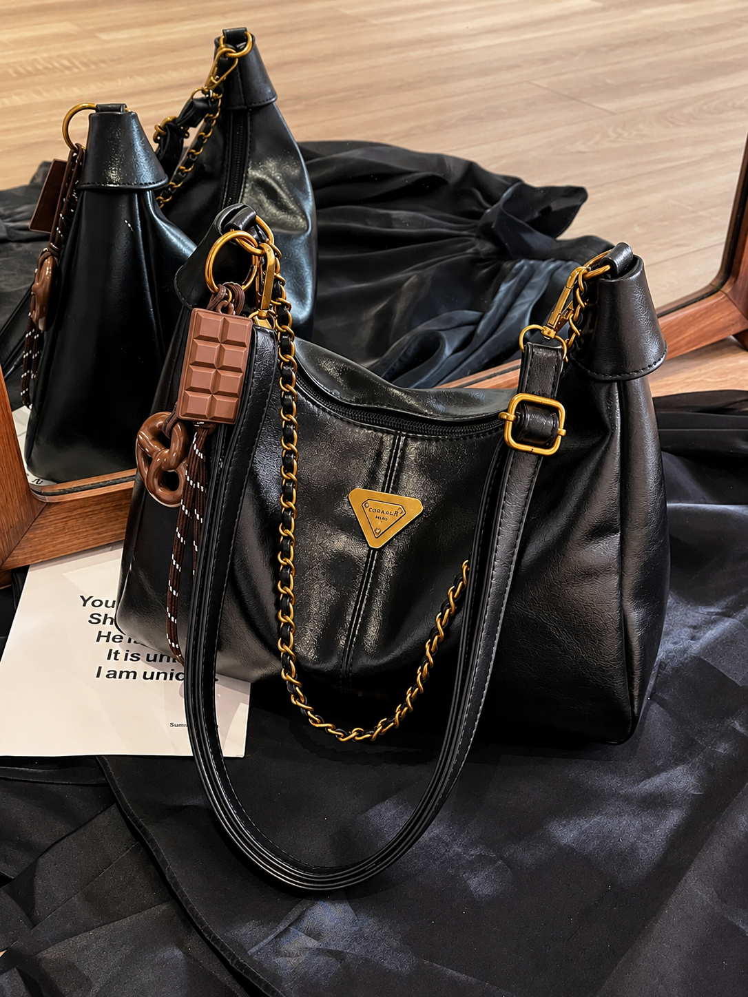 Chain Detail Crossbody Bag