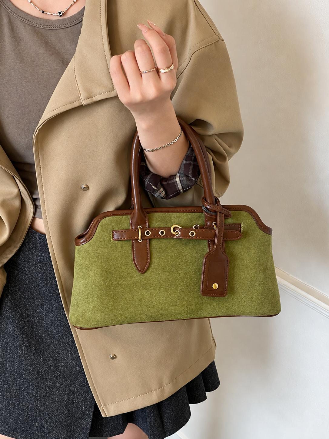 Vintage Buckle Detail Handbag